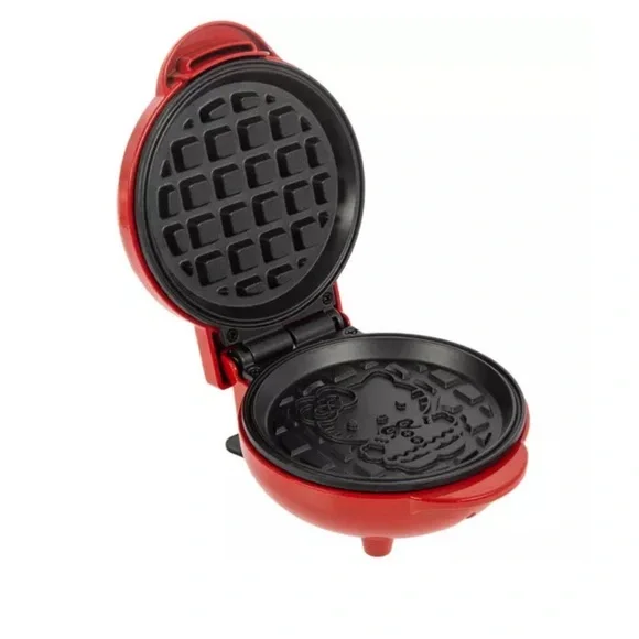 Hello Kitty and Friends Waffle Maker - Picture 2 of 5